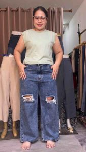 กางเกงยีนส์ 9 ส่วน สาวอวบ เอวสูงอยู่เหนือสะดือทรงสวยผ้านิ่มสีสวยตรงปก