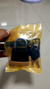 ชุดแม่กุญแจ แม่กุญเเจCAT สำหรับล็อคฝาถังน้ำมัน หรืออื่นๆที่ต้องการล็อค พร้อมลูกกุญเเจ 2ดอก เพื่อเพิ่มความปลอดภัย