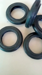 5 PC KARET TUTUP ABU BELAKANG MITSUBISHI FUSO/ RINO HT