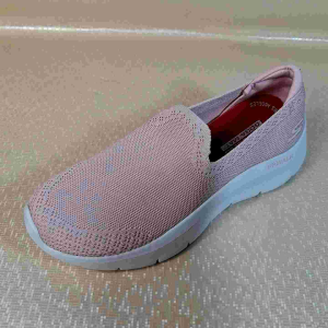 Sepatu Skechers Gowalk Flex Wanita: Pilihan Nyaman & Tahan Lama