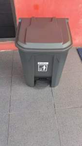 Tempat Sampah Pedal 80L (Dalton) Premium LXD80U