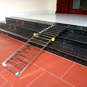 Thang dắt xe máy inox . KT 145 x 45cm ( bảo hành 12 tháng )