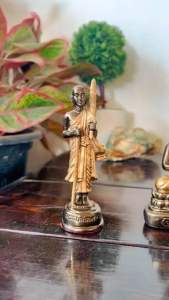 3 มูลคอร์ส หลังเลือกใช้สีมันปูเพ้นส์ทอง พร้อมสีเหล่า - 3 พระอรหัน แร่เหล็กน้ำพี้