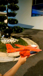 EASY WEARHOUSE Children Kids Hand Throw Flying Glider Foam Airplane Launcher Toy Gun Outdoor Game