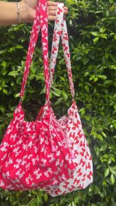 กระเป๋าสะพายข้างเชือกรูด ถุงหูรูดลายโบว์ สายปรับระดับได้🎀