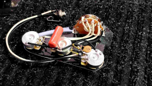 ชุดวงจรกีตาร์ไฟฟ้า Stratocaster 1 โวลุ่ม 2 โทน ซีเล็คเตอร์ 5 ทาง Set Pot CTS 500K