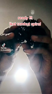 kuncir rambut spiral