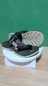 Sandal Gunung Triglav Swat: Sendal Outdoor Cowok Berkualitas