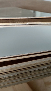 triplek melamin ukuran 120cm x 30cm triplek melamin putih kilap (glosy) tebal 3mm varian cap kunci dan import cina