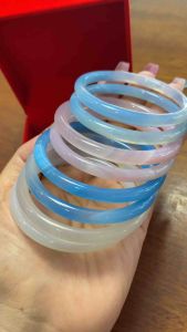 Vòng tay bản đũa tròn đá mã não chột 6li thiên nhiên càng đeo càng lên nước bóng đẹp và may mắn sang chảnh