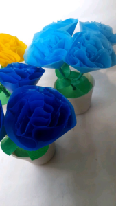 [BUNGA HIAS DARI PLASTIK KRESEK] BUNGA MAWAR PLASTIK KERAJINAN TANGAN DEKORASI RUMAH BUNGA & TANAMAN ARTIFICIAL