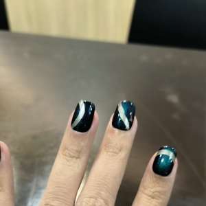 (FREE TOOLKIT) 10 PCS PRESS ON NAILS. HANDMADE NAILS SIZE M