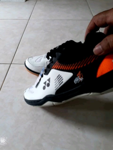 sepatu olah raga badminton pria / sepatu olah raga bulutangkis / sepatu badminton yonex bagus nyaman Sepatu Bulutangkis Sintetik Putih Sepatu Olahraga Ukuran Eu 39-43 - Lazada