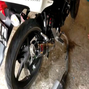 Akrapovic Lorenzo GP M1 Knalpot Racing vixion old new r15 v3 bison scorpio sonic cb 150r cbr facelift verza gsx Jupiter mx king suara ngebas