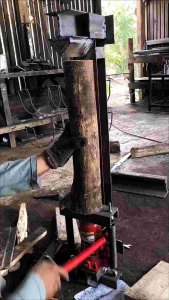 Alat pres pembelah kayu bakar dengan dongkrak hidrolik 10 t