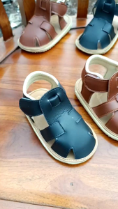 sandal anak laki-laki bunyi cit-cit /sandal anak perwmpuan umur 1 2 tahun terlaris/sepatu sendal anak terlaris kenzie