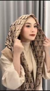 Jilbab Segiempat Voal Motif Laser Cut ala Journey Series