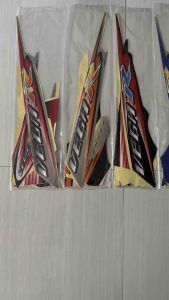 STIKER STRIPING LIS LES BODY MOTOR YAMAHA VEGA R 2006