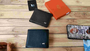 Dompet Kulit Pria Desain Elegan & Logo BFL