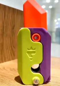 [READY STOK] Mainan pisau wortel gravitasi dekompresi kartu dorong mainan kecil pencetakan . gravity carrot knife 3d printing fidget toys