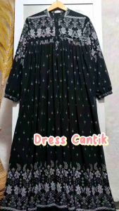 Gamis Ceruty Motif Bunga: Desain Elegan untuk Wanita Modern