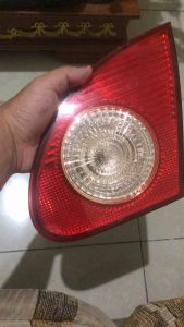 Reflektor Bagasi Toyota Altis 2000-2005: Aksesoris Mobil yang Penting
