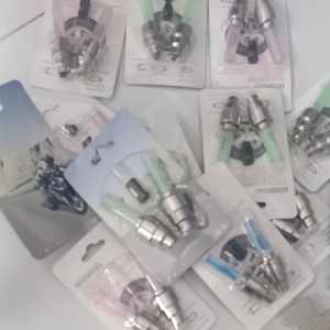 Đèn van gắn xe đạp xe máy siêu sáng kèm pin bộ 2 chiếc