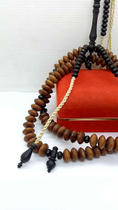 Tasbih Tijani Kayu Kelor Emas Kombinasi Kelor Hitam