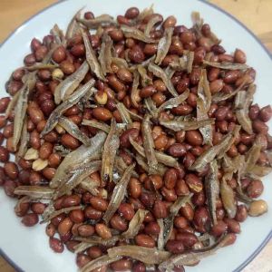 TERI KACANG PEDAS MANIS ALAMI TANPA PENGAWET/ DALAM KEMASAN SACHET 70 gram