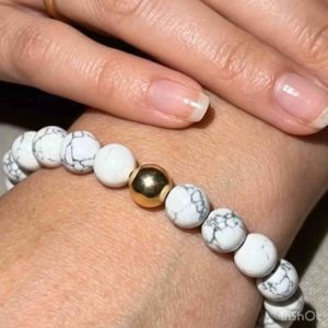Origin Beads Co - Howlite 8mm Stretch Bracelet - Gemstone Semiprecious Fashion Jewelry