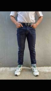 Celana Sobek Pria Slim Fit: Gaya Kasual & Nyaman