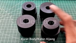 karet body/kabin kijang super custom 1pcs