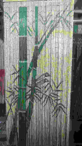 rèm trúc nghệ thuật cao cấp lõi bên trong ống trúc làm bằng inox không gỉ giúp tăng độ bền treo được hơn 5 năm. bảo 2 năm nếu bị rỉ sét đổi lại cái mới kích thước 90x200cm.có nhận đặt hàng theo yêu cầu về kích thước và hình ảnh tự chọn nhé