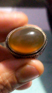 natural batu akik madu bergiwang dimensi tertera di foto ring alpaka no.9.gosokan mulus kinclong no krak