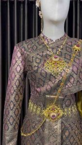 ชุดไทยศิวาลัย ชุดไทยแต่วงานสีแดงเลือดหมู ชุดไทยเจ้าสาว