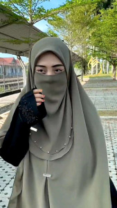 Khimar Lulu: Khimar Instan Belah Set & Cadar Karet