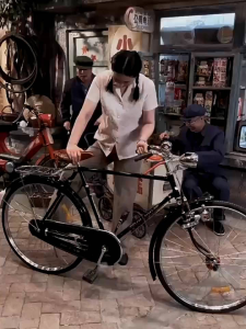 XE ĐẠP PHƯỢNG HOÀNG PHIÊN BẢN TRUYỀN KỲ ĐỂ ĐỜI