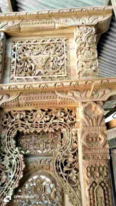 pintu gebyok ukir jati