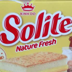 Bánh bông Lan SOLITE Nature Fresh kem Bơ Sữa hộp 276g