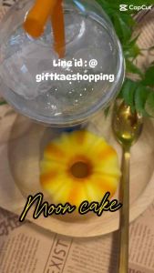 ขนมปังปลอม moon cake(วัสดุผลิตจากยาง จับแล้วนิ่มมีกลิ่นหอม)