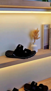 Eguar sendal cowok keren 2025