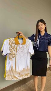 เสื้อเหลืองลายตะขอใส่ทำงาน