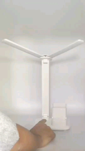 table lamp LED โคมไฟตั้งโต๊ะหรี่แสงได้ 3 ระดับแบบUSB รุ่น YX2-2 สีขาว