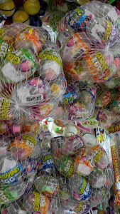 30pcs SURPRISE EGG/BALL CANDY/ loot bag fillers / paninda / giveaways / party favors.