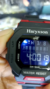 Jam Tangan Digital Haryxson Original Wateresis Tali Rubber Pria Wanita Diameter 43mm Free Batrai Cadangan (Andre What 97)