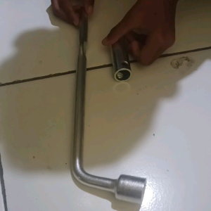 Paket Kunci Roda Uk 19mm & Kunci Busi Motor Matic Honda Original