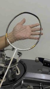 RAKET BADMINTON LINING TECTONIC 7