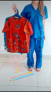Set Pakaian Baju Batik untuk Orang dewasa Pria/Wanita AwetTidak Panas dan nyaman dipakai .ada ukuran ML dan XL Baju Batik Buatan Bagan Siapi-apiada warna CoklatToscaUnguMerah dan Biru. Baju Batik Model Terbaru