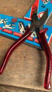 คีมตรากุหลาบ คีมขาแดง 8 นิ้ว แท้ สำหรับช่างไฟ Made in Western Germany