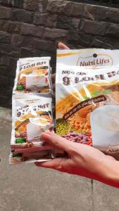 Ngũ cốc 9 loại hạt giàu dinh dưỡng thơm ngon tiện lợi Nutri Lifes túi 400g
